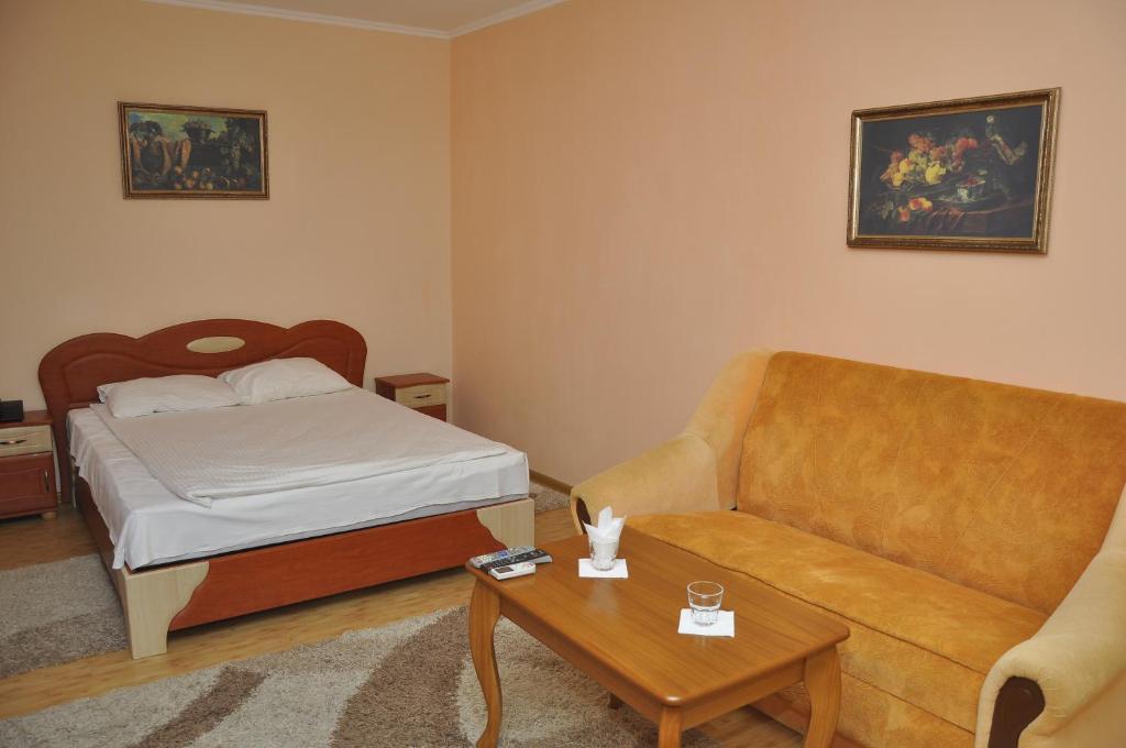 Casablanca Hotel Kalush Стая снимка